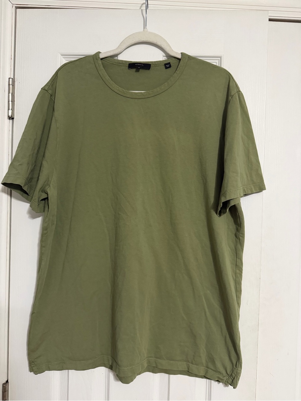 Vince olive green crew neck tee shirt mens size XL made in USA 100% cotton